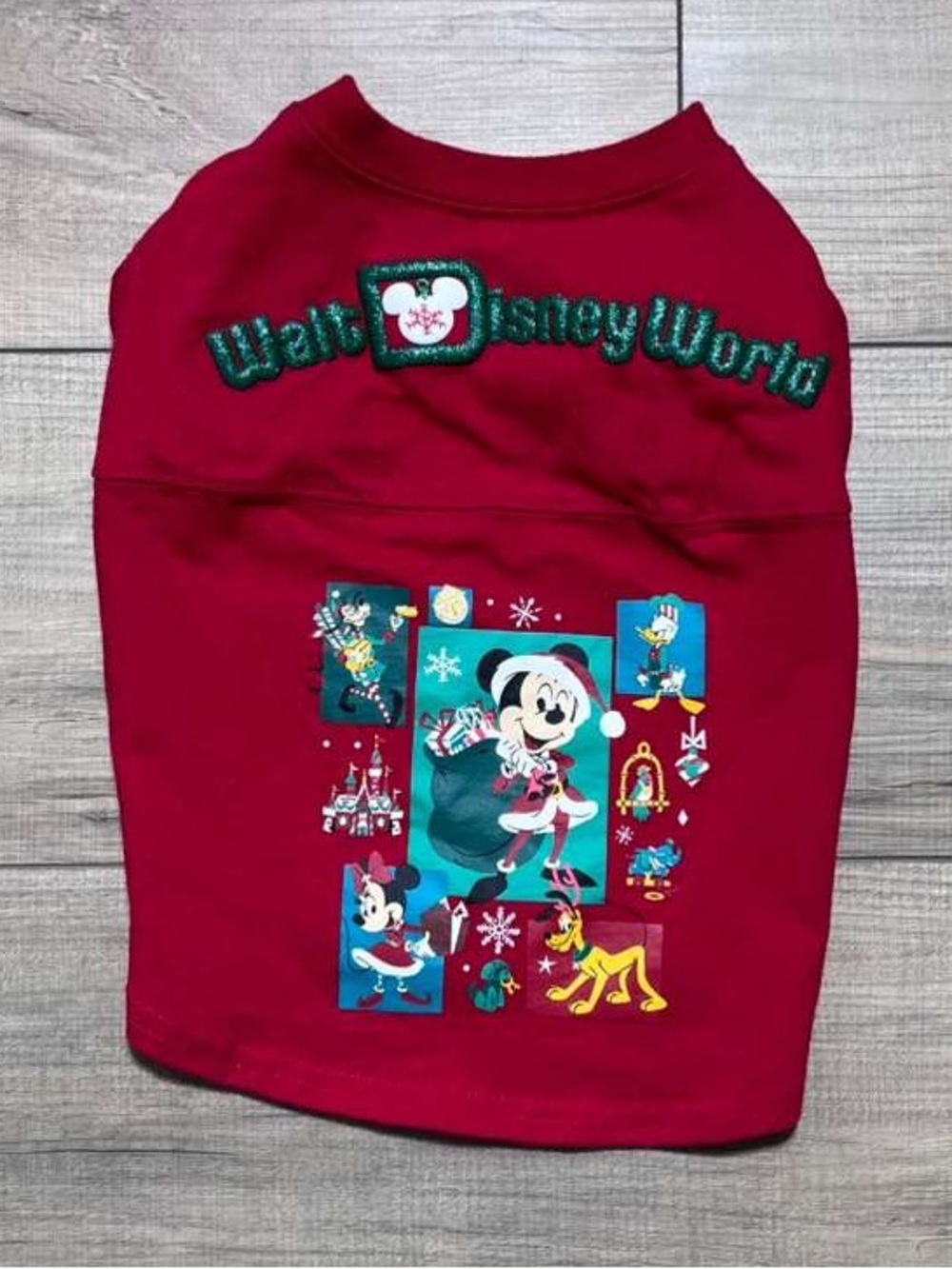 Disney Walt Disney World Dog Spirit Jersey Mickey Christmas‎ Print Size M Red